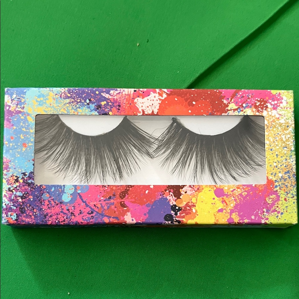 Mink 25mm Vibrant Black Strip Eyelashes